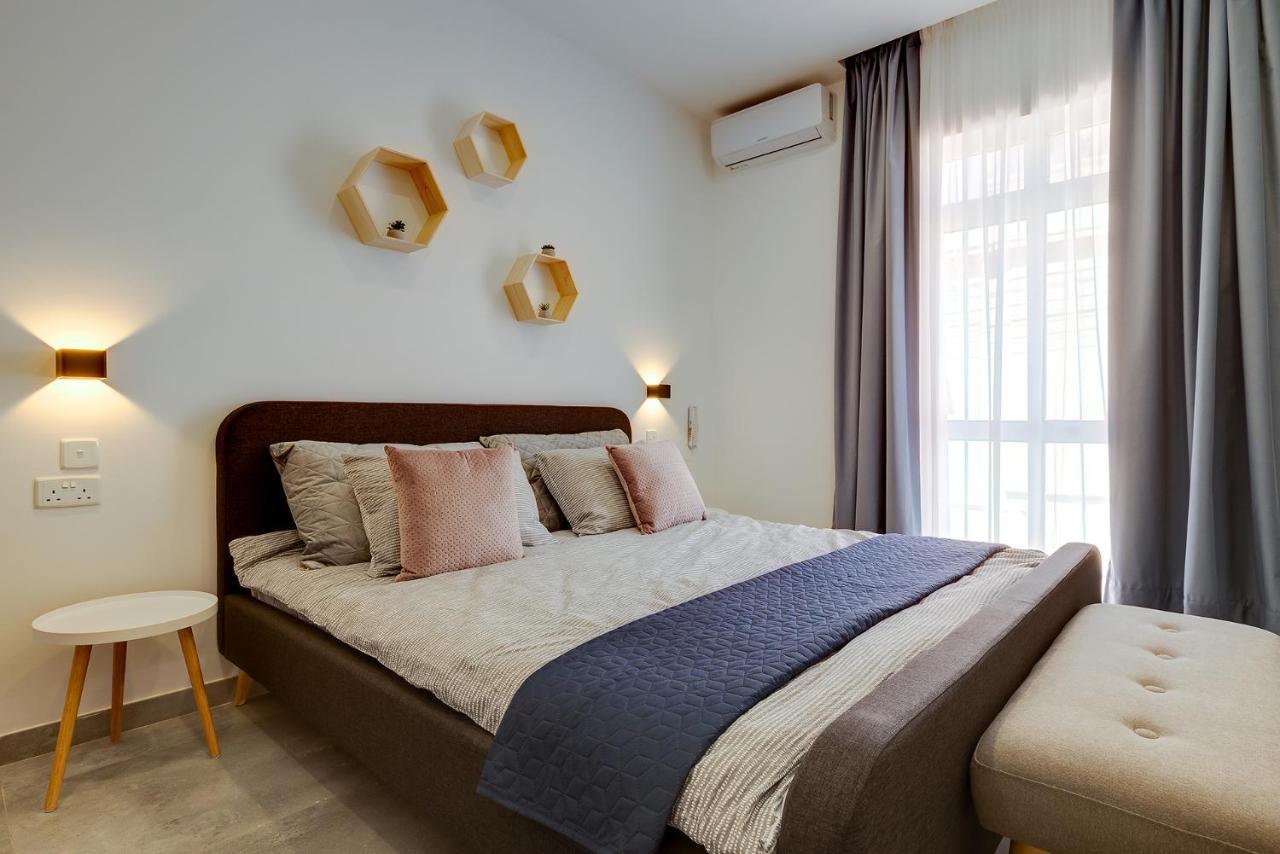 Perfect Location, Idyllic 2Br Apartment Sliema Esterno foto