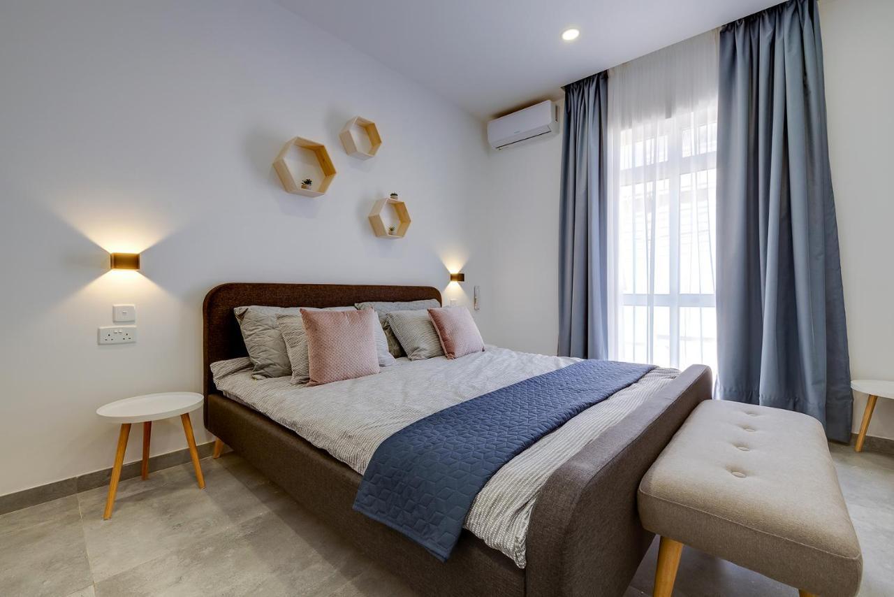 Perfect Location, Idyllic 2Br Apartment Sliema Esterno foto